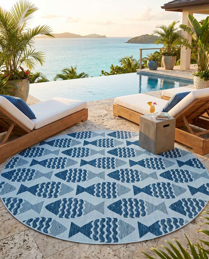10' x 10' Easy-Clean Coastal Indoor / Outdoor Round Rug