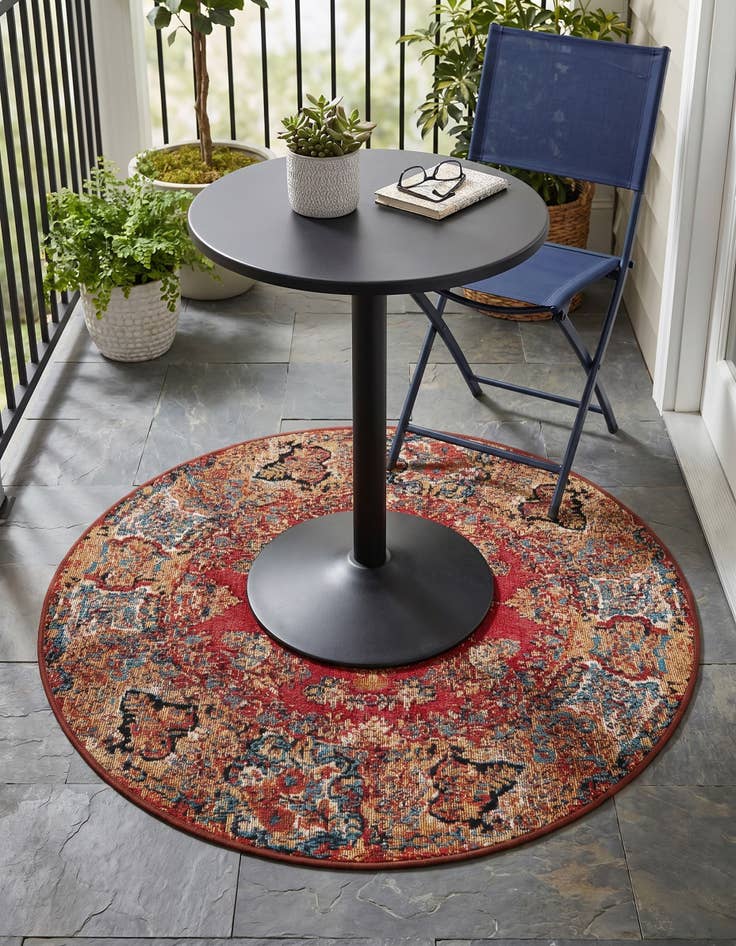 Detail image of 3' x 3' Easy-Clean Traditional Indoor / Outdoor Round Rug
