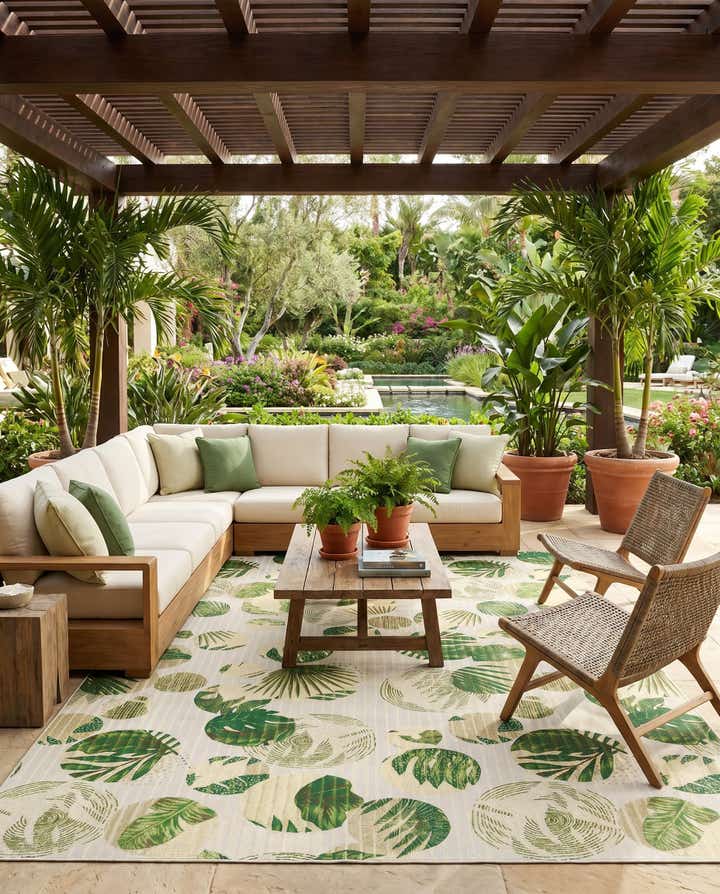 10' x 14' Easy-Clean Botanical Indoor / Outdoor Rug