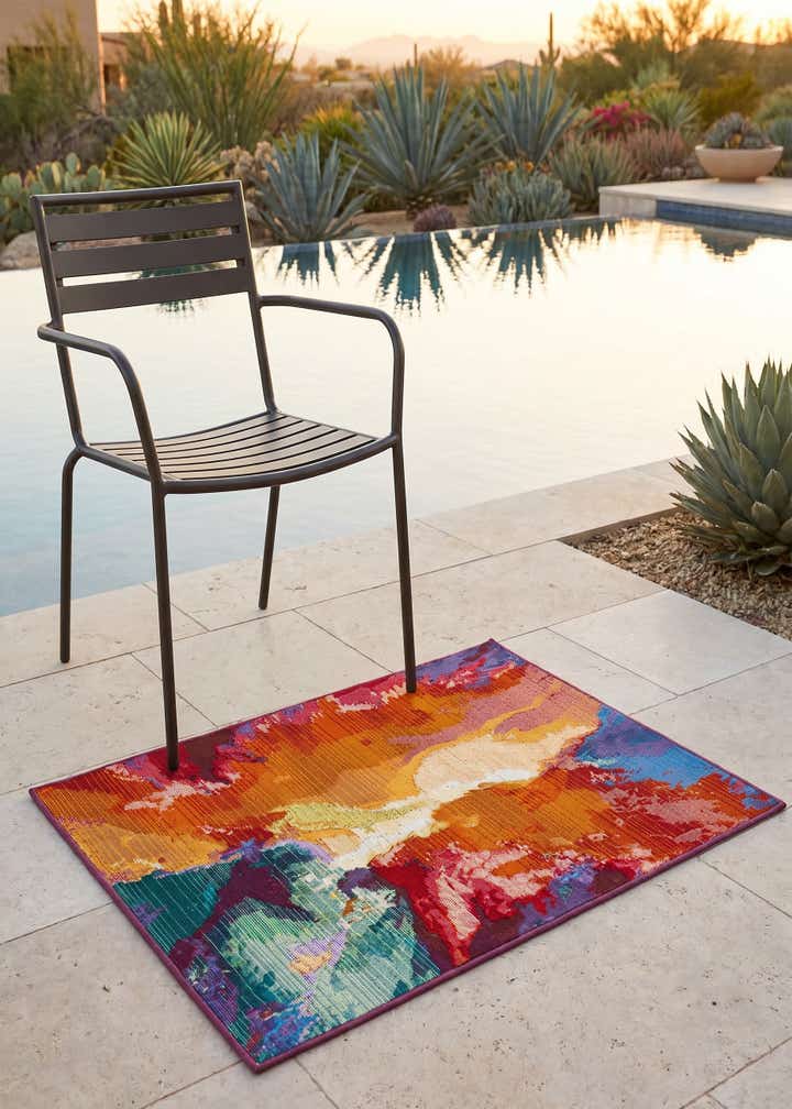 2' x 3' Easy-Clean Modern Indoor / Outdoor Rug