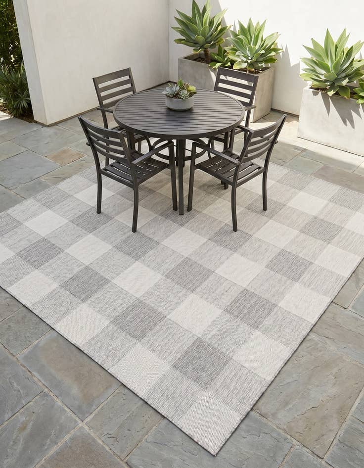 Detail image of 7' 10 x 7' 10 Easy-Clean Checkered Indoor / Outdoor Square Rug
