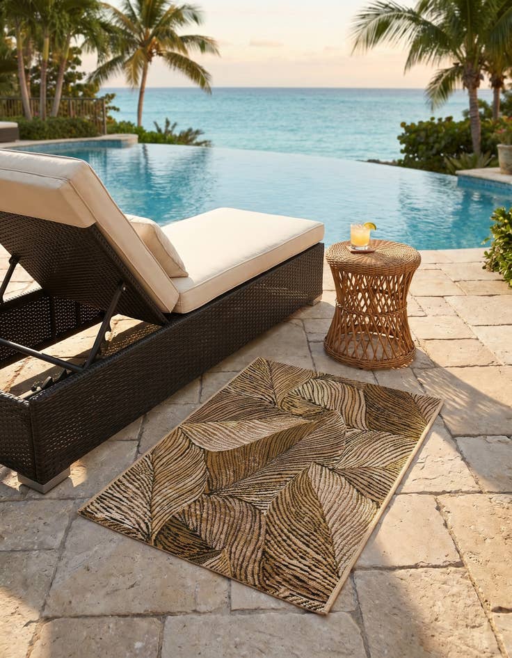 Detail image of 2' x 3' Easy-Clean Botanical Indoor / Outdoor Rug