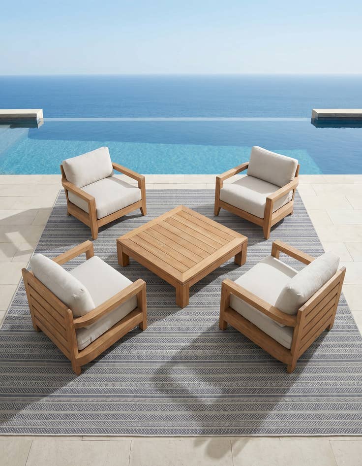 Detail image of 10' x 10' Easy-Clean Ribbon Indoor / Outdoor Square Rug