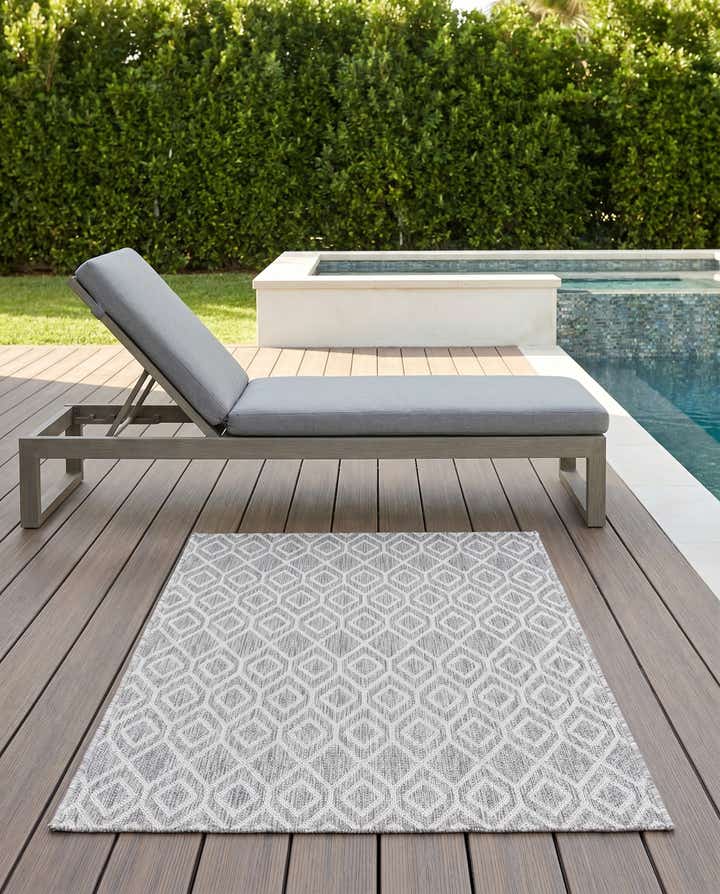 3' x 5' 3 Easy-Clean Jill Zarin Turks and Caicos Indoor / Outdoor Rug