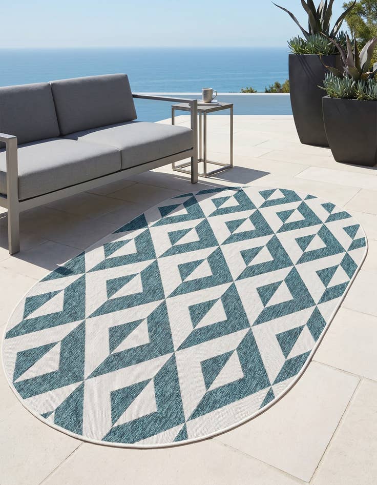 Detail image of 5' 3 x 8' Easy-Clean Jill Zarin Napa Indoor / Outdoor Oval Rug