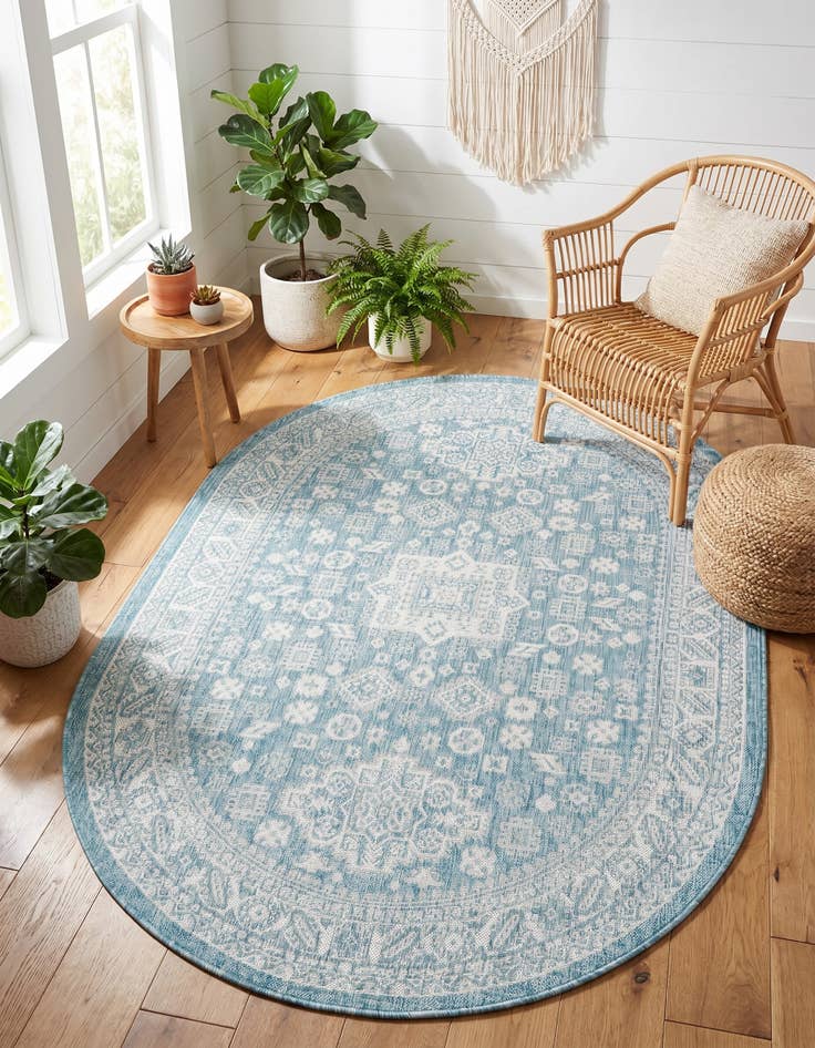 Detail image of 5' 3 x 8' Easy-Clean Aztec Indoor / Outdoor Oval Rug