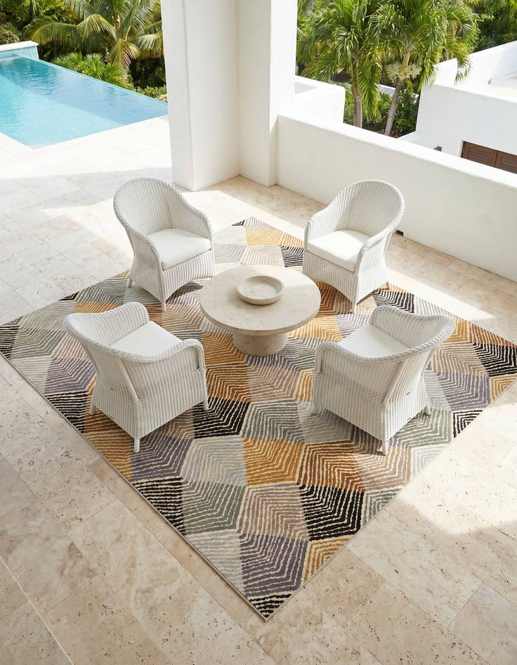 Detail image of 7' 10 x 7' 10 Easy-Clean Modern Indoor / Outdoor Square Rug
