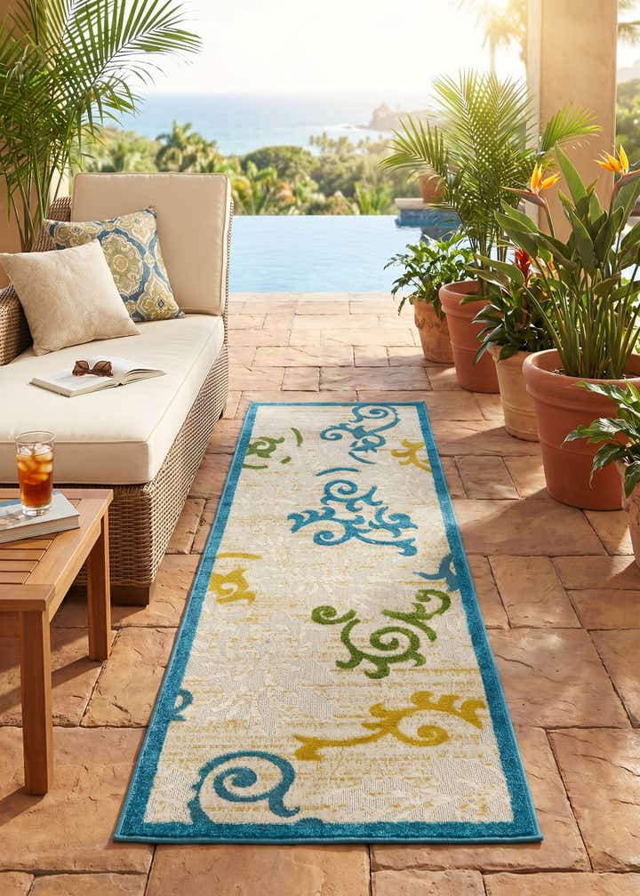 2' x 6' Easy-Clean Botanical Indoor / Outdoor Runner Rug