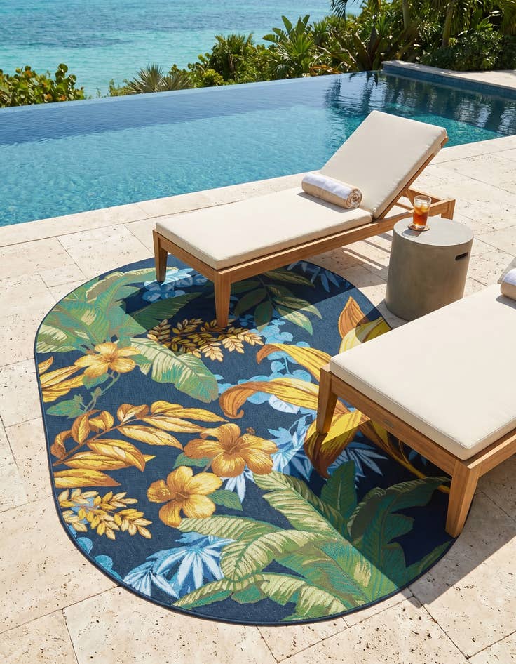 Detail image of 5' 3 x 8' Easy-Clean Botanical Indoor / Outdoor Oval Rug