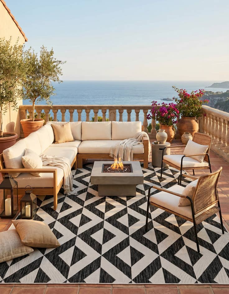 Detail image of 7' 10 x 7' 10 Easy-Clean Jill Zarin Napa Indoor / Outdoor Square Rug