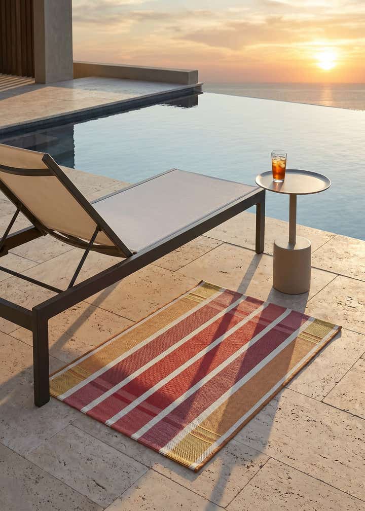 2' x 3' Easy-Clean Striped Indoor / Outdoor Rug