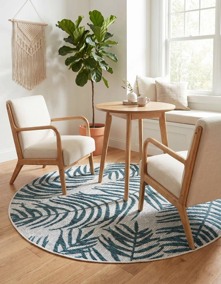 Detail image of 4' x 4' Easy-Clean Botanical Indoor / Outdoor Round Rug