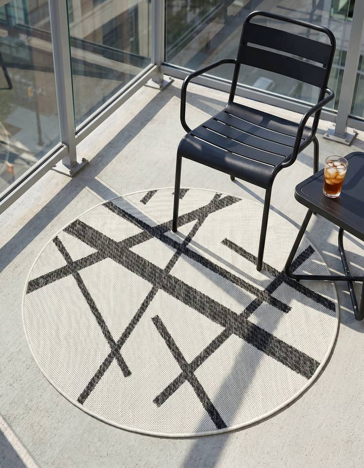 Detail image of 3' x 3' Easy-Clean Modern Indoor / Outdoor Round Rug