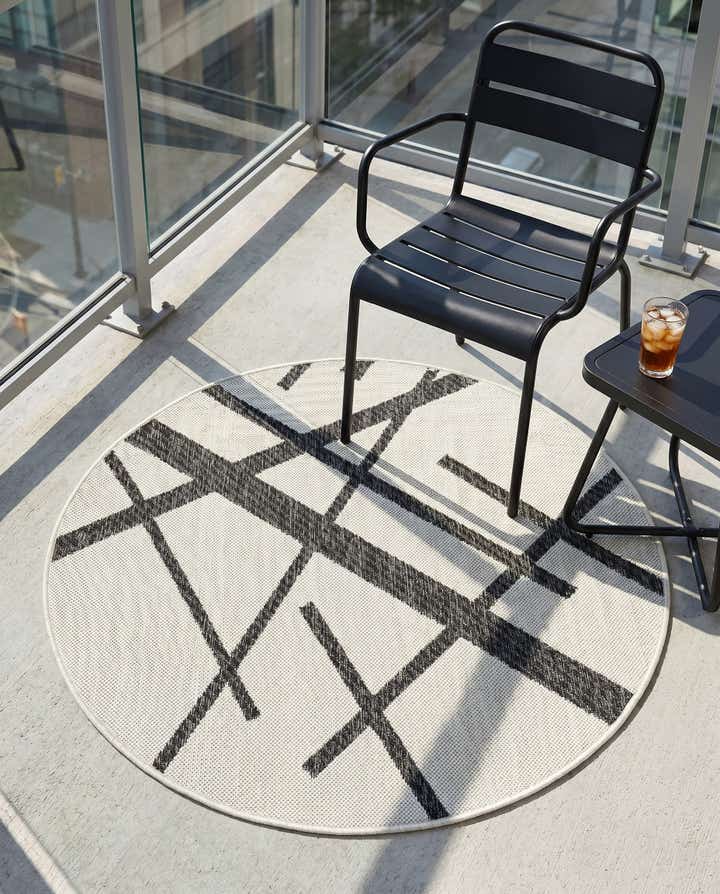 3' x 3' Easy-Clean Modern Indoor / Outdoor Round Rug