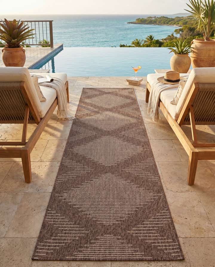 3' 3 x 14' Easy-Clean Modern Indoor / Outdoor Runner Rug