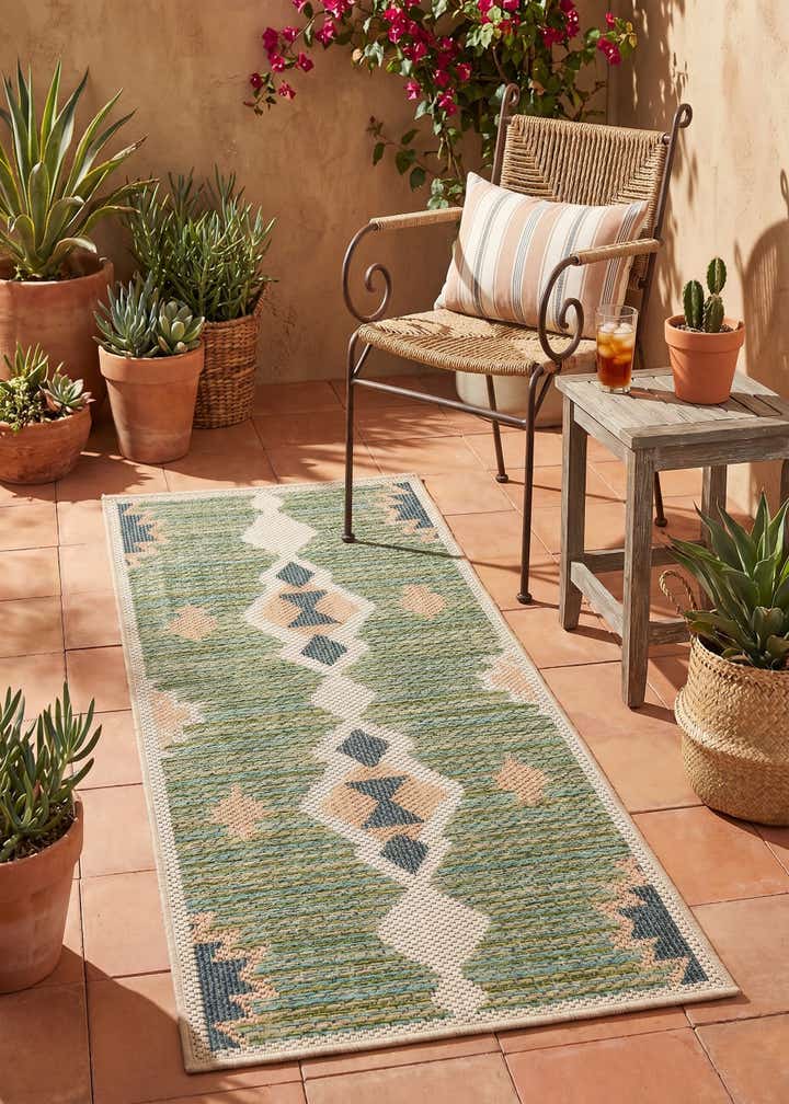 2' x 4' Easy-Clean Baja Indoor / Outdoor Runner Rug