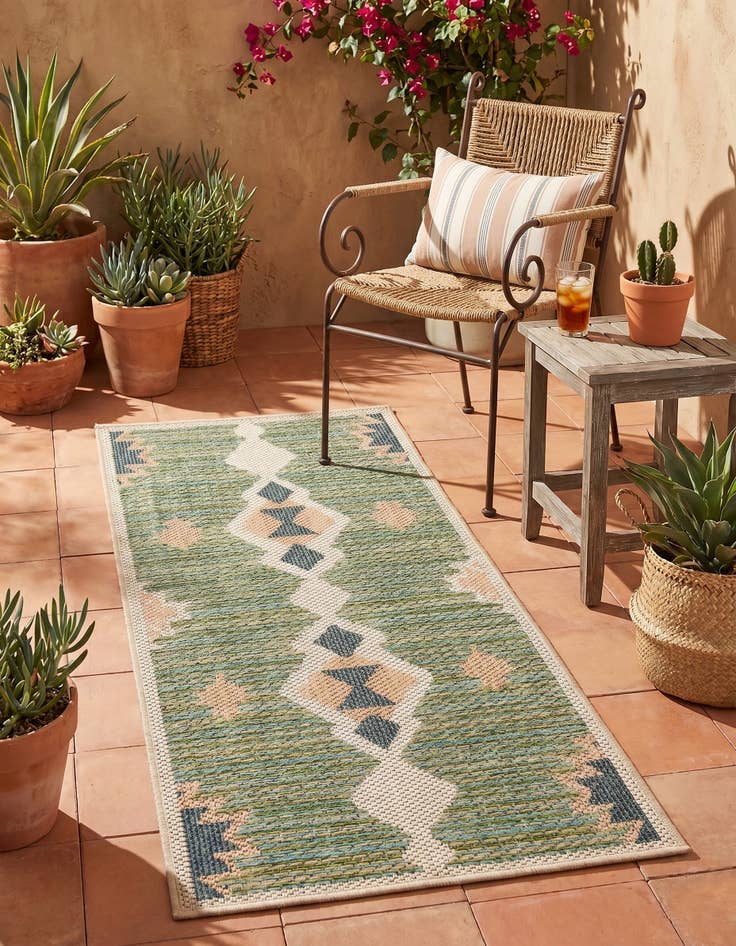 Detail image of 2' x 4' Easy-Clean Baja Indoor / Outdoor Runner Rug