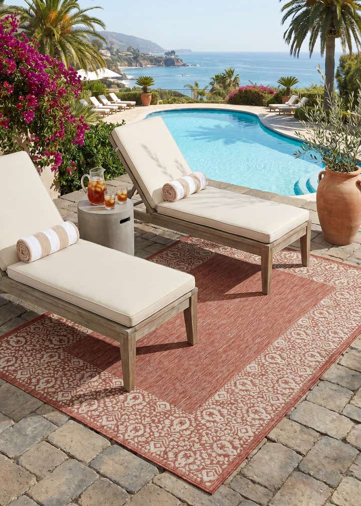 5' 3 x 8' Easy-Clean Border Indoor / Outdoor Rug