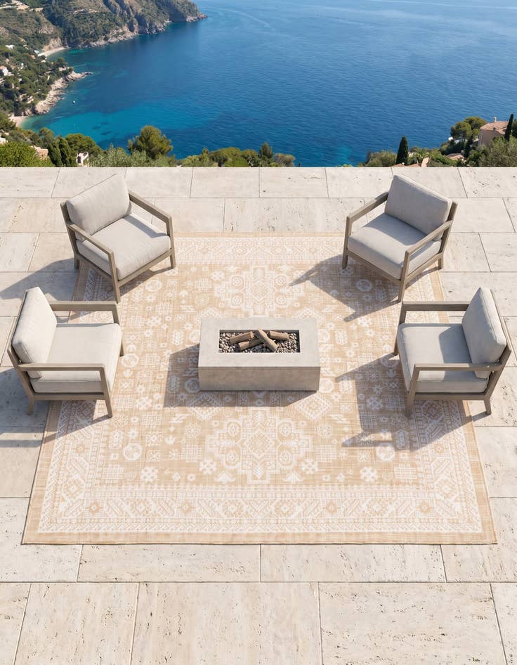 Detail image of 7' 10 x 7' 10 Easy-Clean Aztec Indoor / Outdoor Square Rug