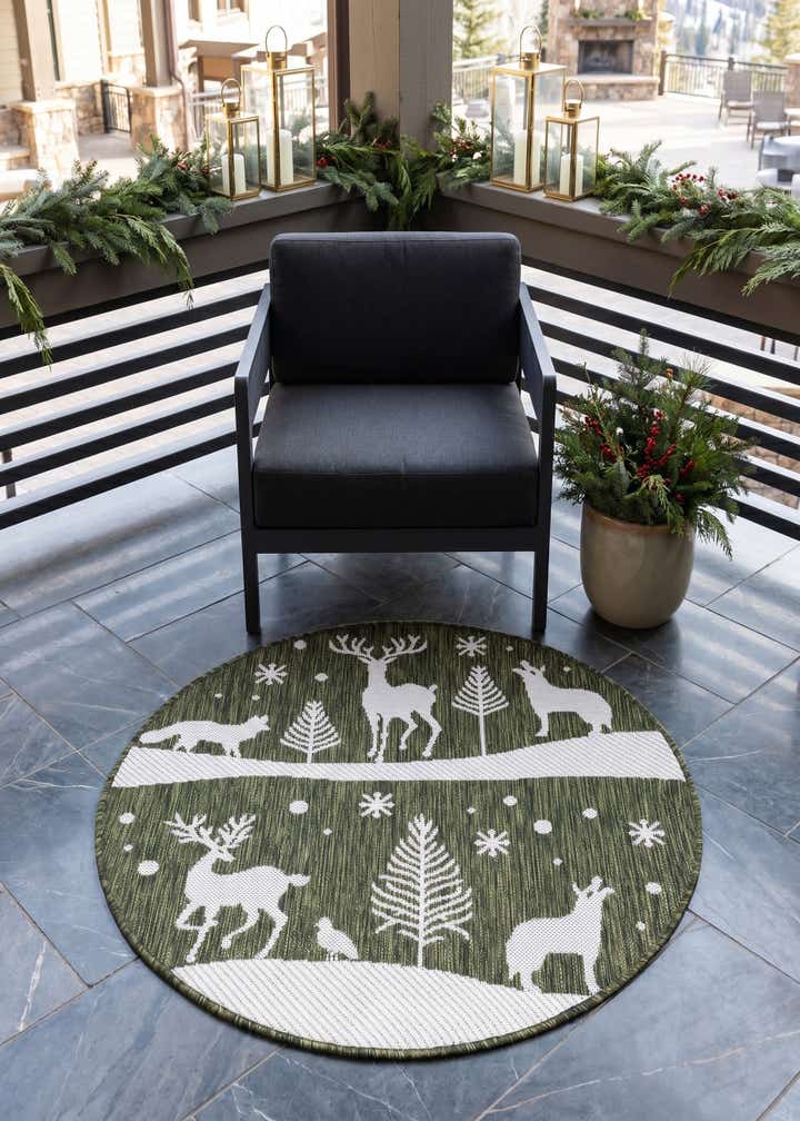 3' x 3' Easy-Clean Holiday Indoor / Outdoor Round Rug