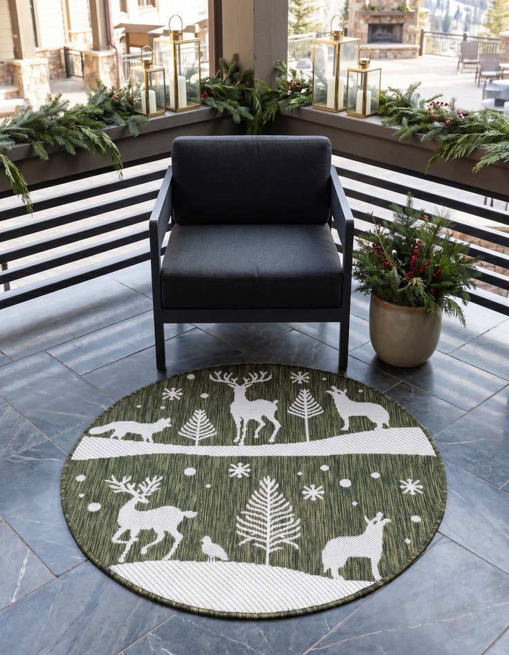 Detail image of 3' x 3' Easy-Clean Holiday Indoor / Outdoor Round Rug