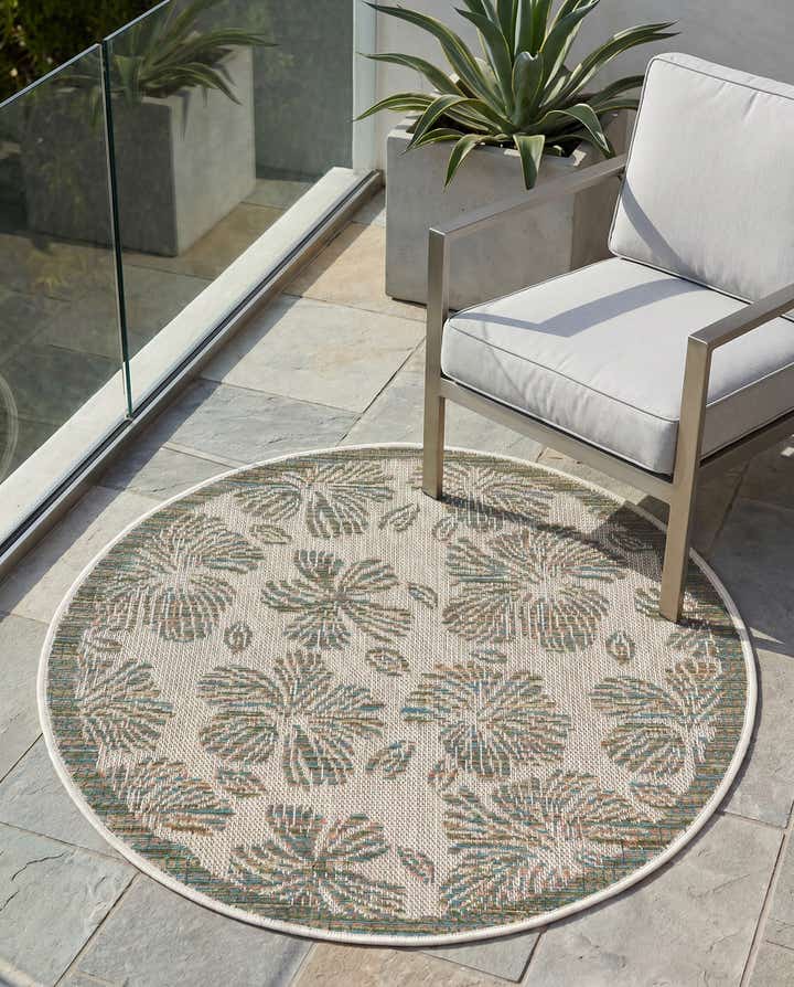 3' 3 x 3' 3 Easy-Clean Baja Indoor / Outdoor Round Rug