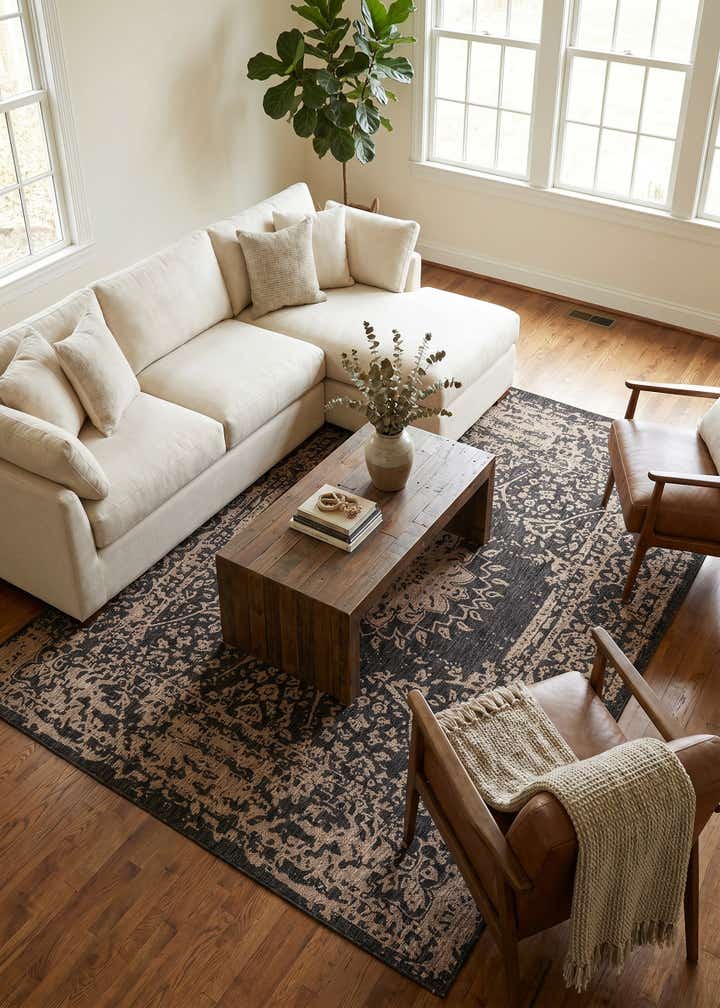 7' 10 x 10' Easy-Clean Traditional Indoor / Outdoor Rug