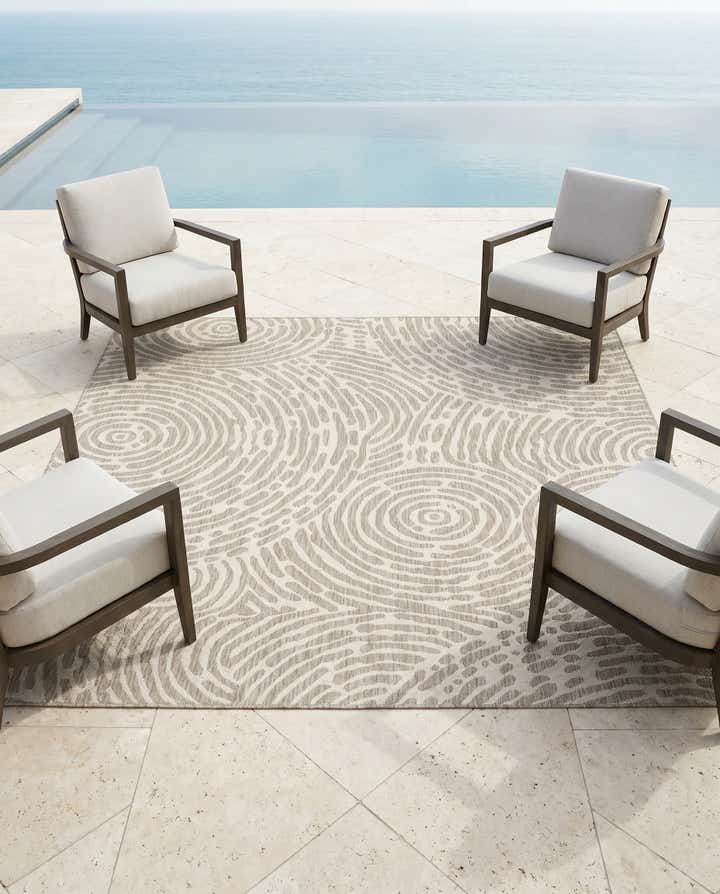 7' 10 x 7' 10 Easy-Clean Modern Indoor / Outdoor Square Rug