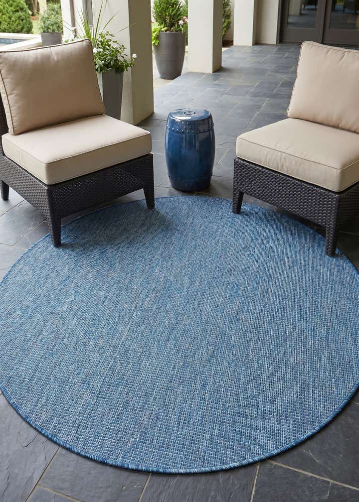 5' 3 x 5' 3 Easy-Clean Solid Indoor / Outdoor Round Rug