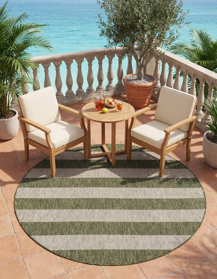Detail image of 6' x 6' Easy-Clean Ribbon Indoor / Outdoor Round Rug