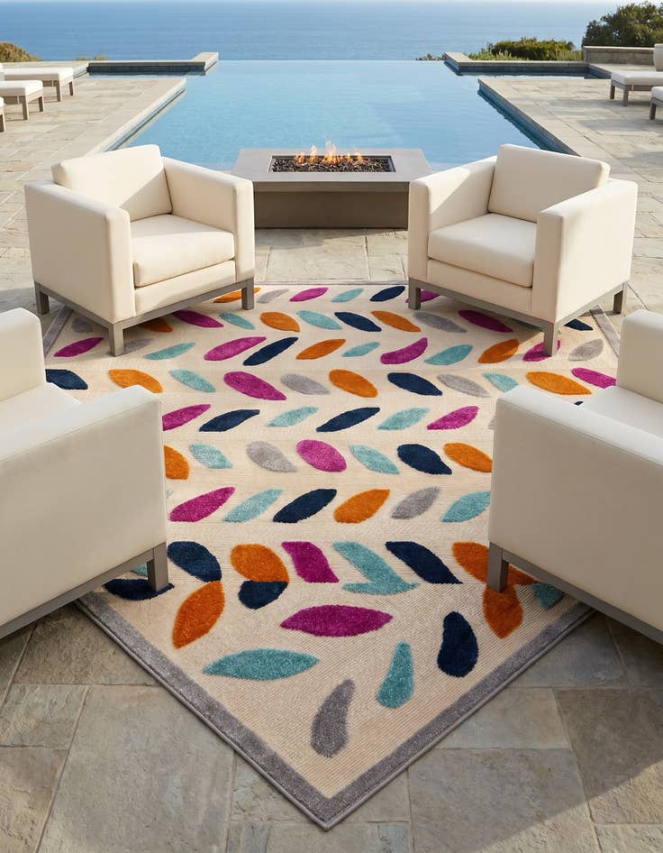 Detail image of 7' 10 x 7' 10 Easy-Clean Aruba Indoor / Outdoor Square Rug