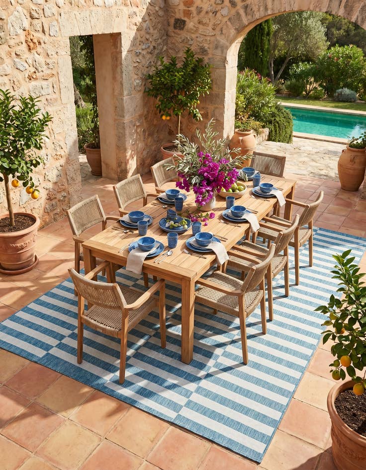 Detail image of 7' x 10' Easy-Clean Striped Indoor / Outdoor Rug