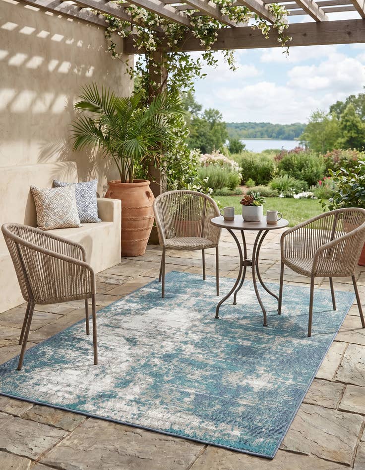 Detail image of 4' x 6' Easy-Clean Coastal Indoor / Outdoor Rug