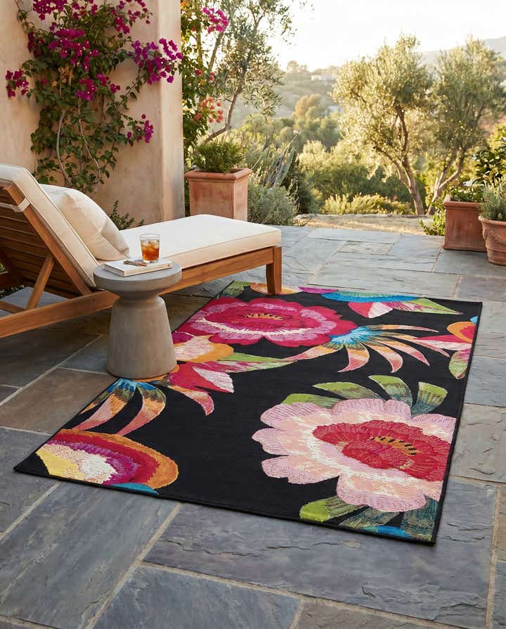 3' 3 x 5' 3 Easy-Clean Botanical Indoor / Outdoor Rug