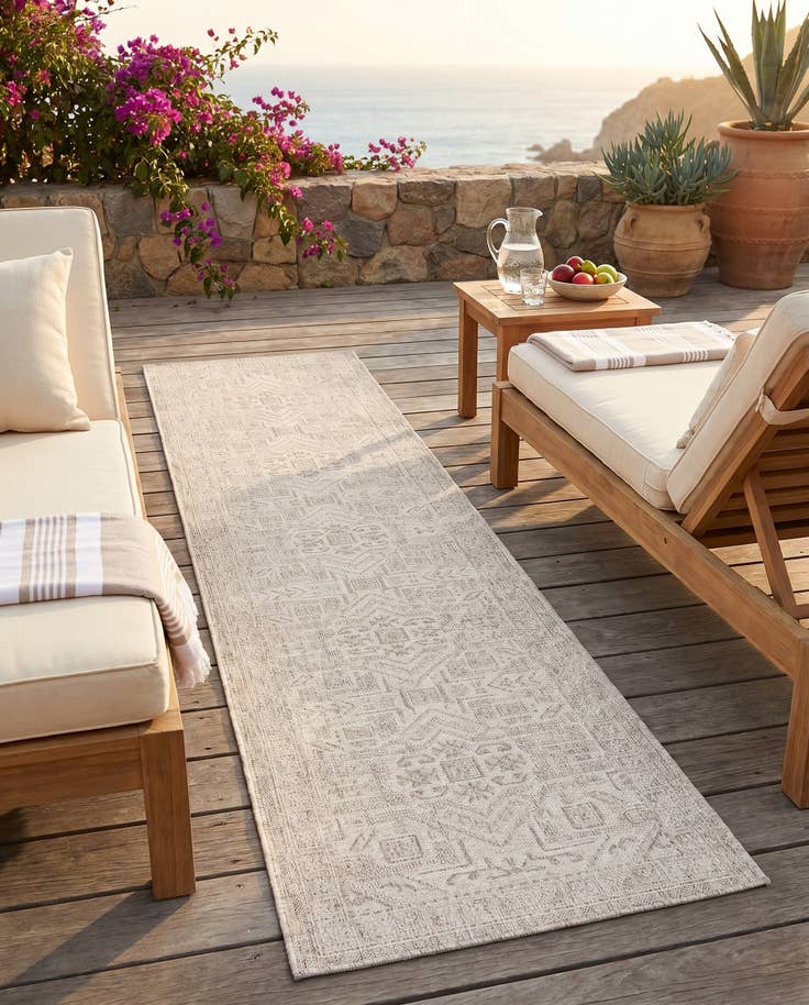 Detail image of 2' 7 x 12' Easy-Clean Aztec Indoor / Outdoor Runner Rug