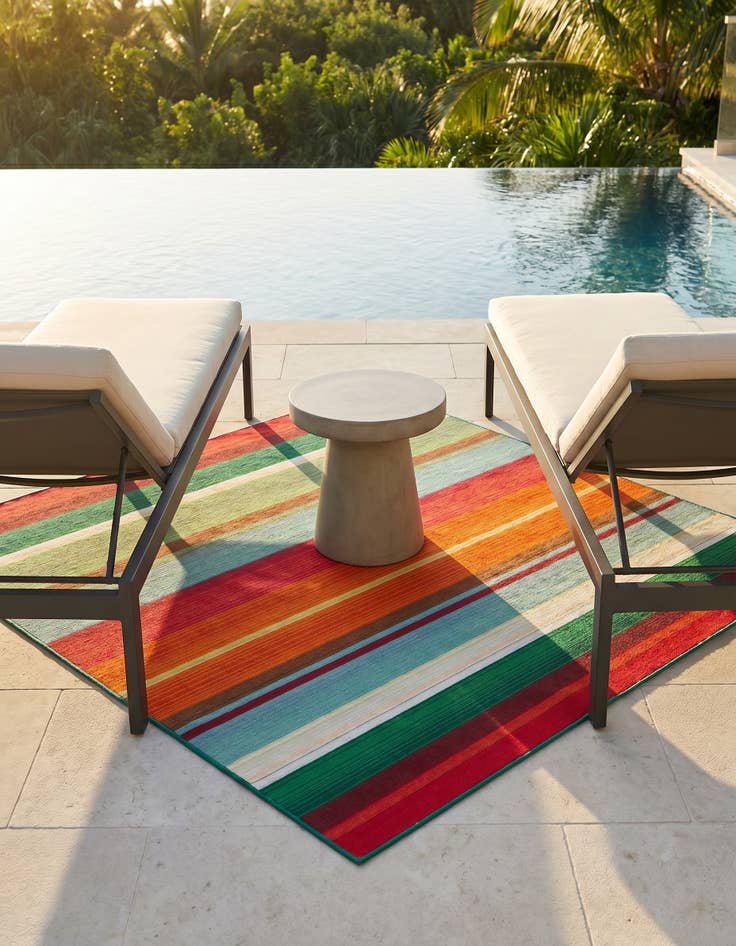 Detail image of 6' x 6' Easy-Clean Modern Indoor / Outdoor Square Rug