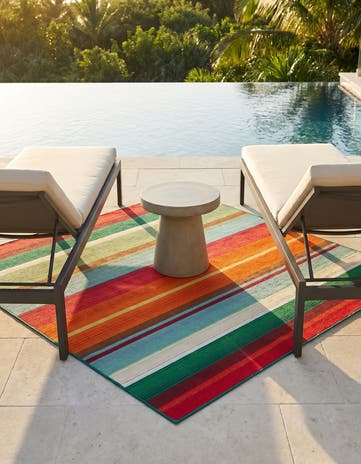 6' x 6' Easy-Clean Modern Indoor / Outdoor Square Rug