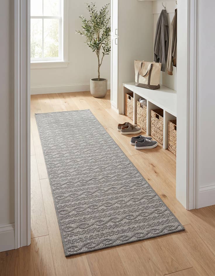 Detail image of 2' 2 x 6' Easy-Clean Modern Indoor / Outdoor Runner Rug
