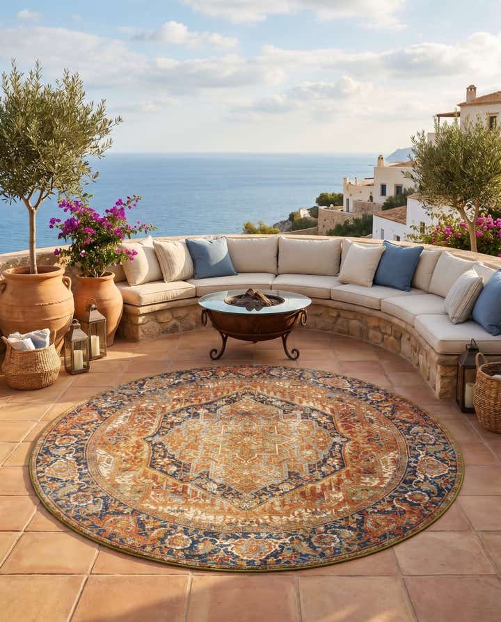 7' 10 x 7' 10 Easy-Clean Traditional Indoor / Outdoor Round Rug
