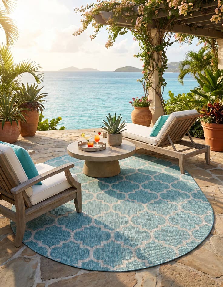 Detail image of 7' 10 x 10' Easy-Clean Lattice Indoor / Outdoor Oval Rug