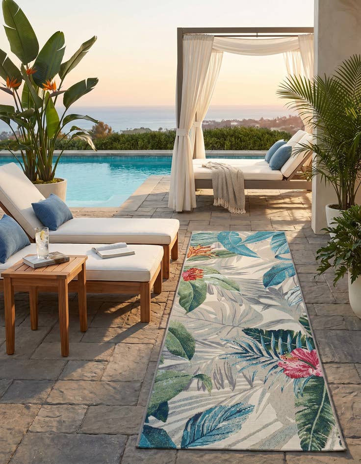 Detail image of 2' x 6' Easy-Clean Botanical Indoor / Outdoor Runner Rug