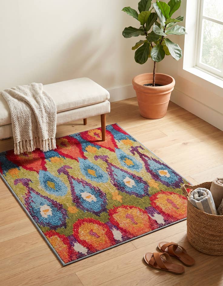 Detail image of 2' 2 x 3' Easy-Clean Modern Indoor / Outdoor Rug