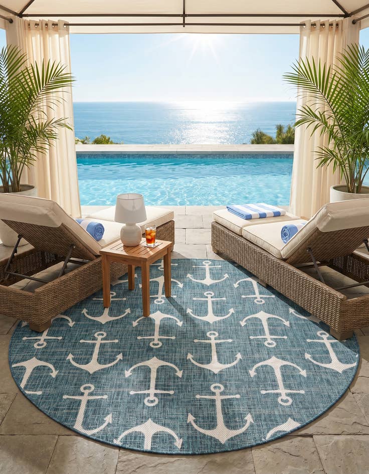 Detail image of 7' 10 x 7' 10 Easy-Clean Coastal Indoor / Outdoor Round Rug