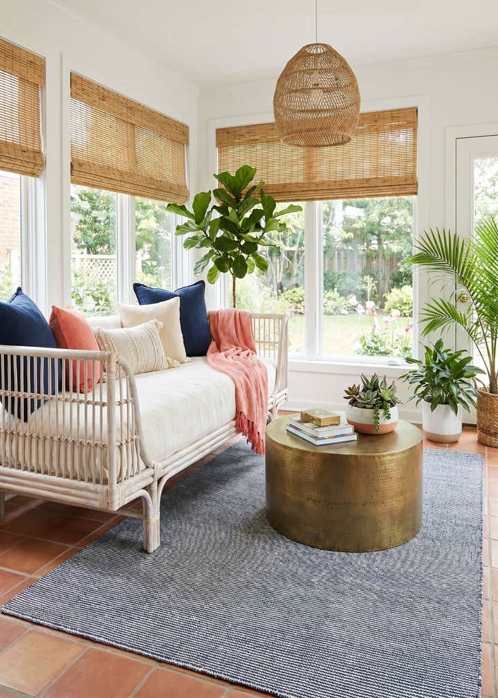 5' 1 x 8' Easy-Clean Jill Zarin Palm Springs Indoor / Outdoor Rug