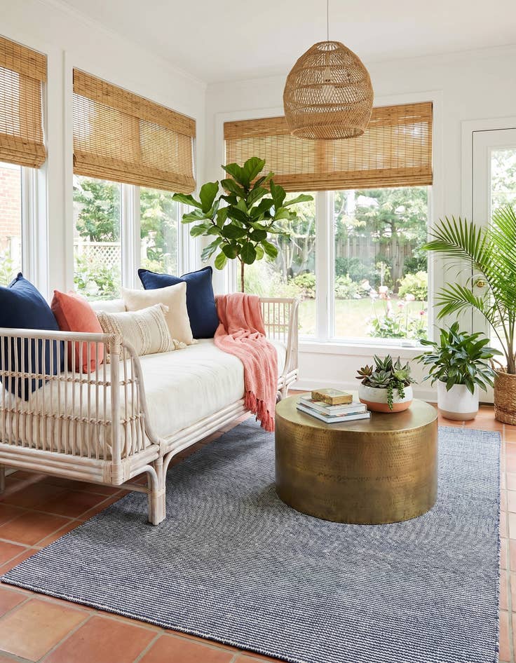 Detail image of 5' 1 x 8' Easy-Clean Jill Zarin Palm Springs Indoor / Outdoor Rug