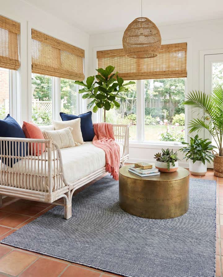 5' 1 x 8' Easy-Clean Jill Zarin Palm Springs Indoor / Outdoor Rug