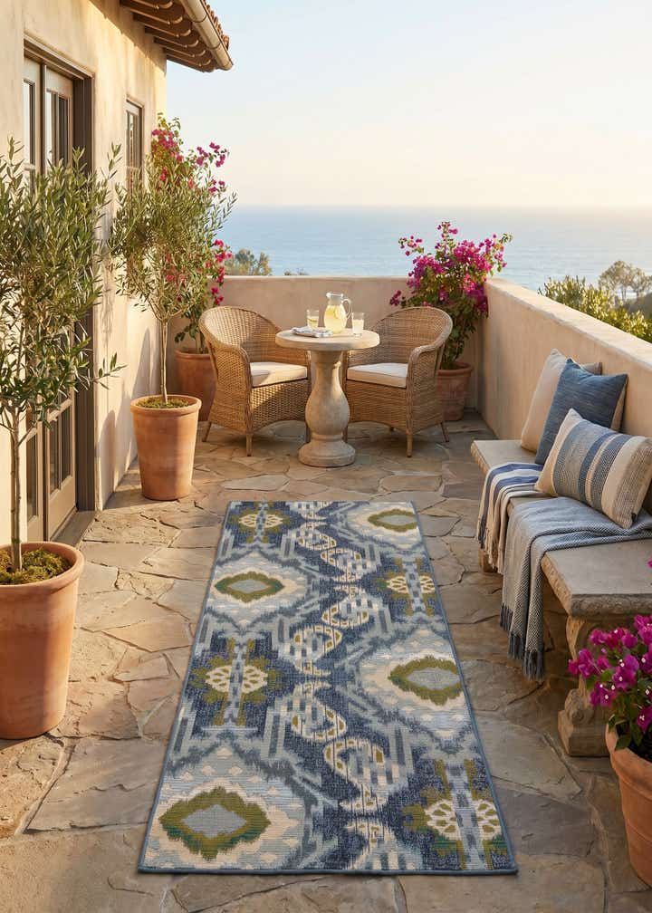 2' 7 x 7' Easy-Clean Modern Indoor / Outdoor Runner Rug