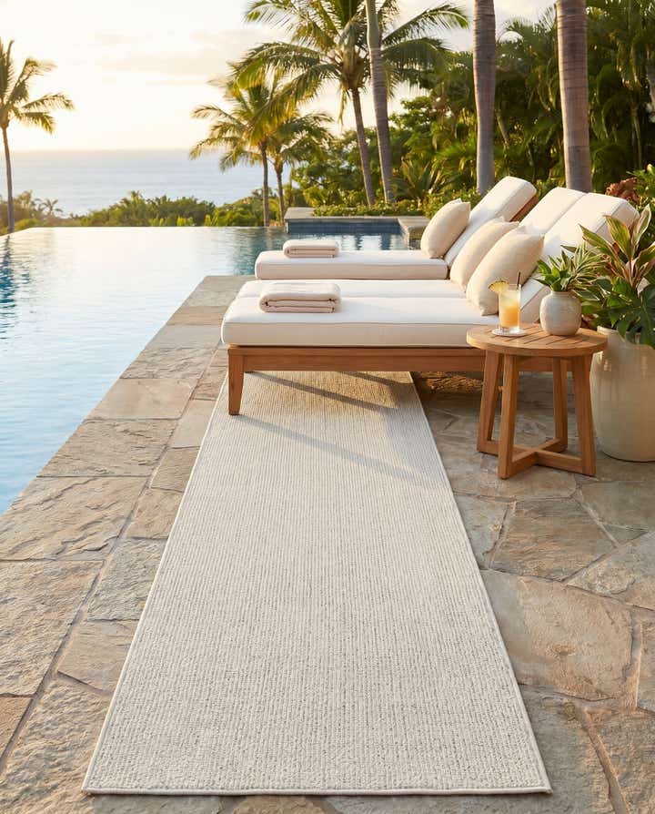 2' x 8' Easy-Clean Solid Indoor / Outdoor Runner Rug