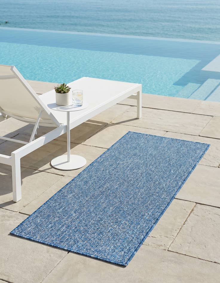 Detail image of 2' x 4' Easy-Clean Solid Indoor / Outdoor Runner Rug