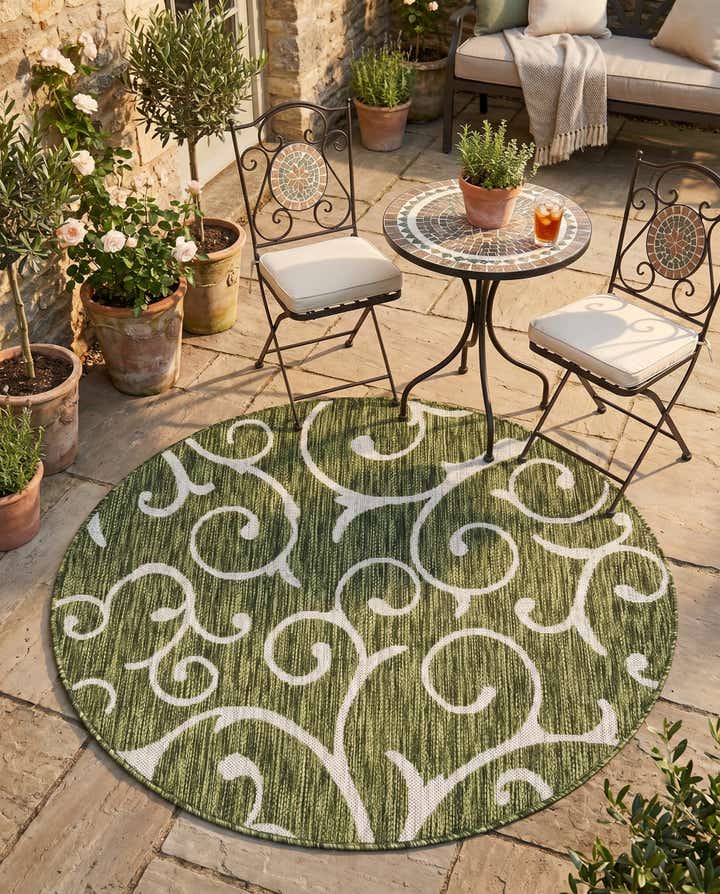 4' x 4' Easy-Clean Botanical Indoor / Outdoor Round Rug